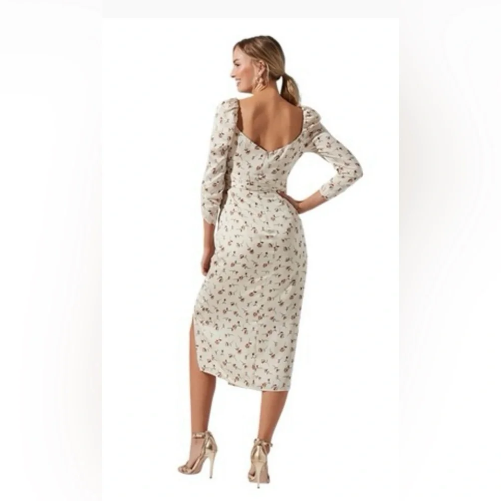 NWT - ASTR‎ Cream Floral Long Sleeve Dress - Picture 4 of 12